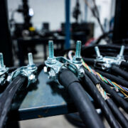 Zaciski i końcówki kablowe